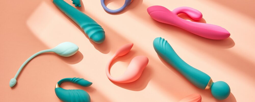 ifonnx-toys-ck1ZlJbXrlg-unsplash (1)